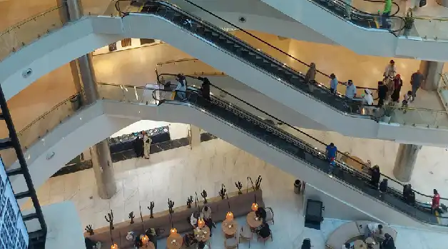 مرکز خرید آرش مال انزلی