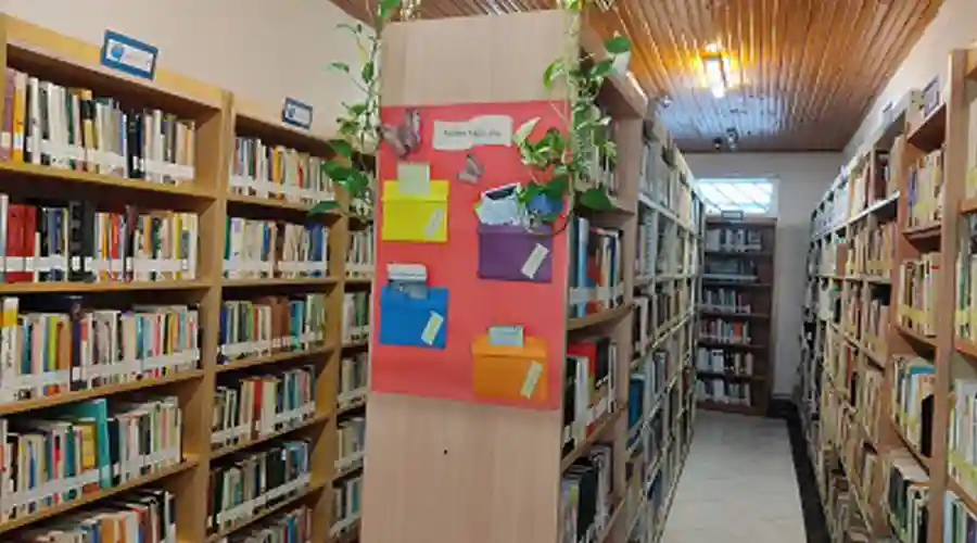 کتابخانه 22 بهمن بندر کیاشهر