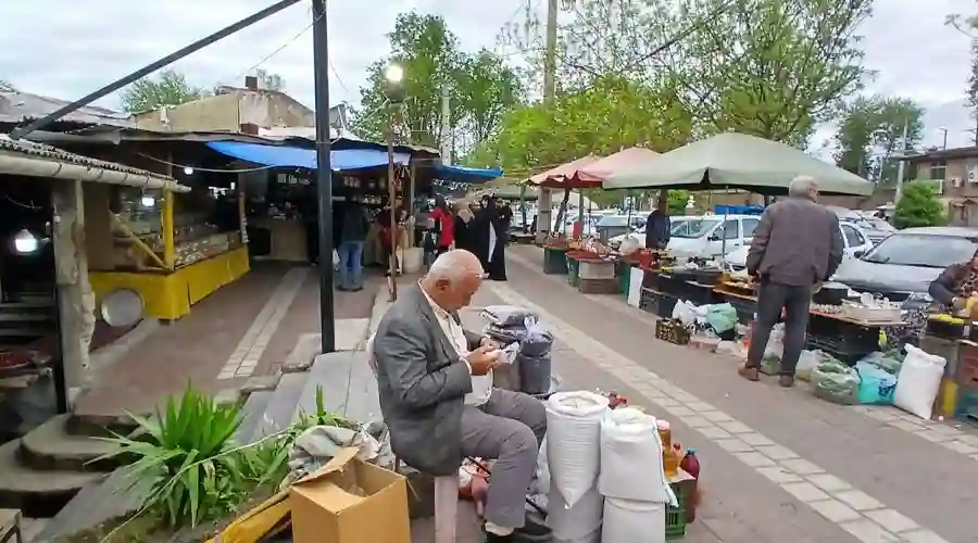 بازار روز عاقلیه لاهیجان